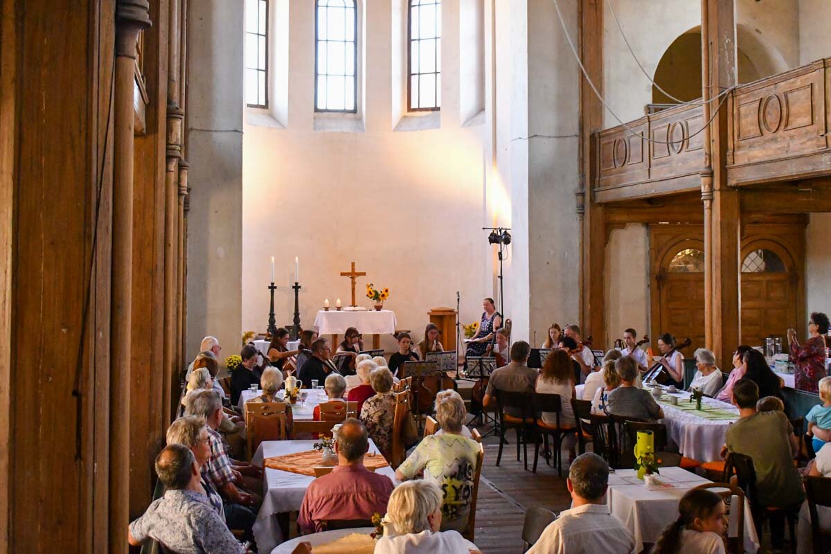Auftritt Vielsaitig+ Stadtjubiläum Stadtkirche Alsleben am 10.09.2023